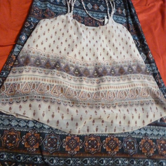 Sale !!! WET SEAL sexy strappy halter top boho-chick style - Picture 3 of 3